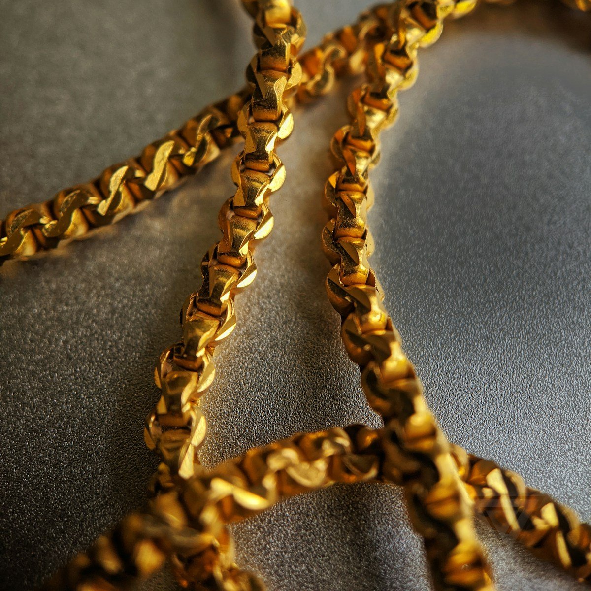 Herringbone Sheen Gold Chain