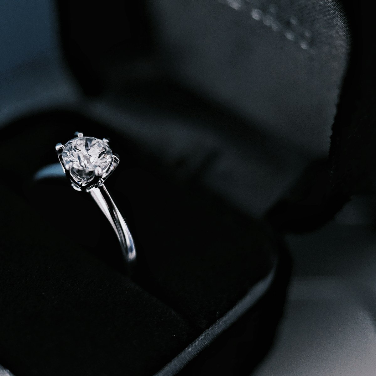 Meridian Split-Shank Diamond Ring